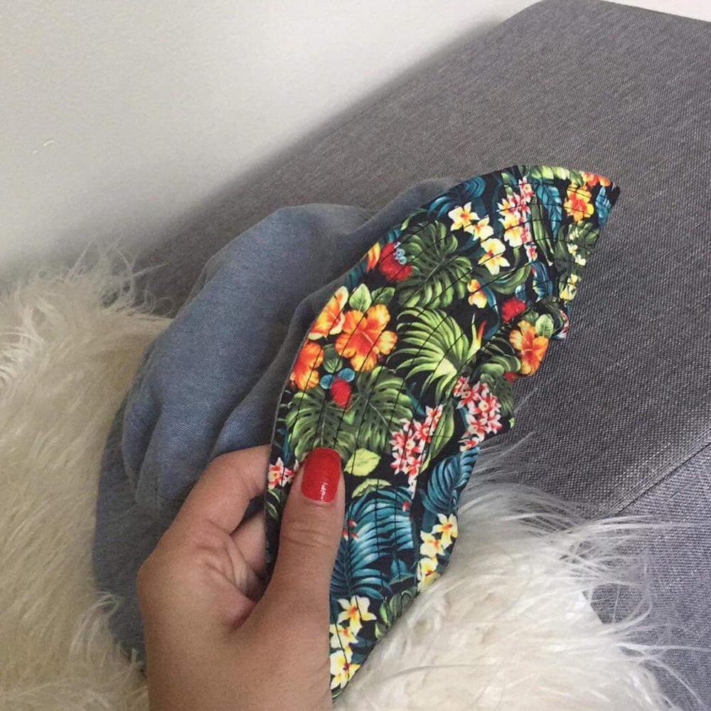 PacSun Los Angeles Bucket Hat